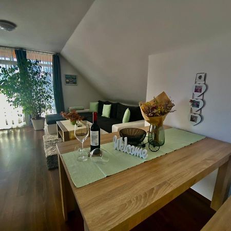 Munkacsy Apartmanok Balatonfenyves Buitenkant foto